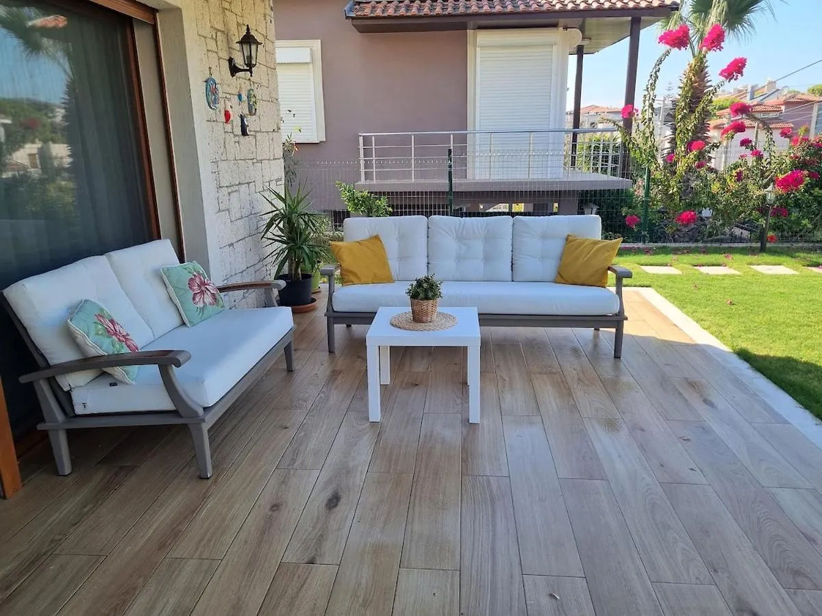 Detached Villa In Dalyan, Çeşme
