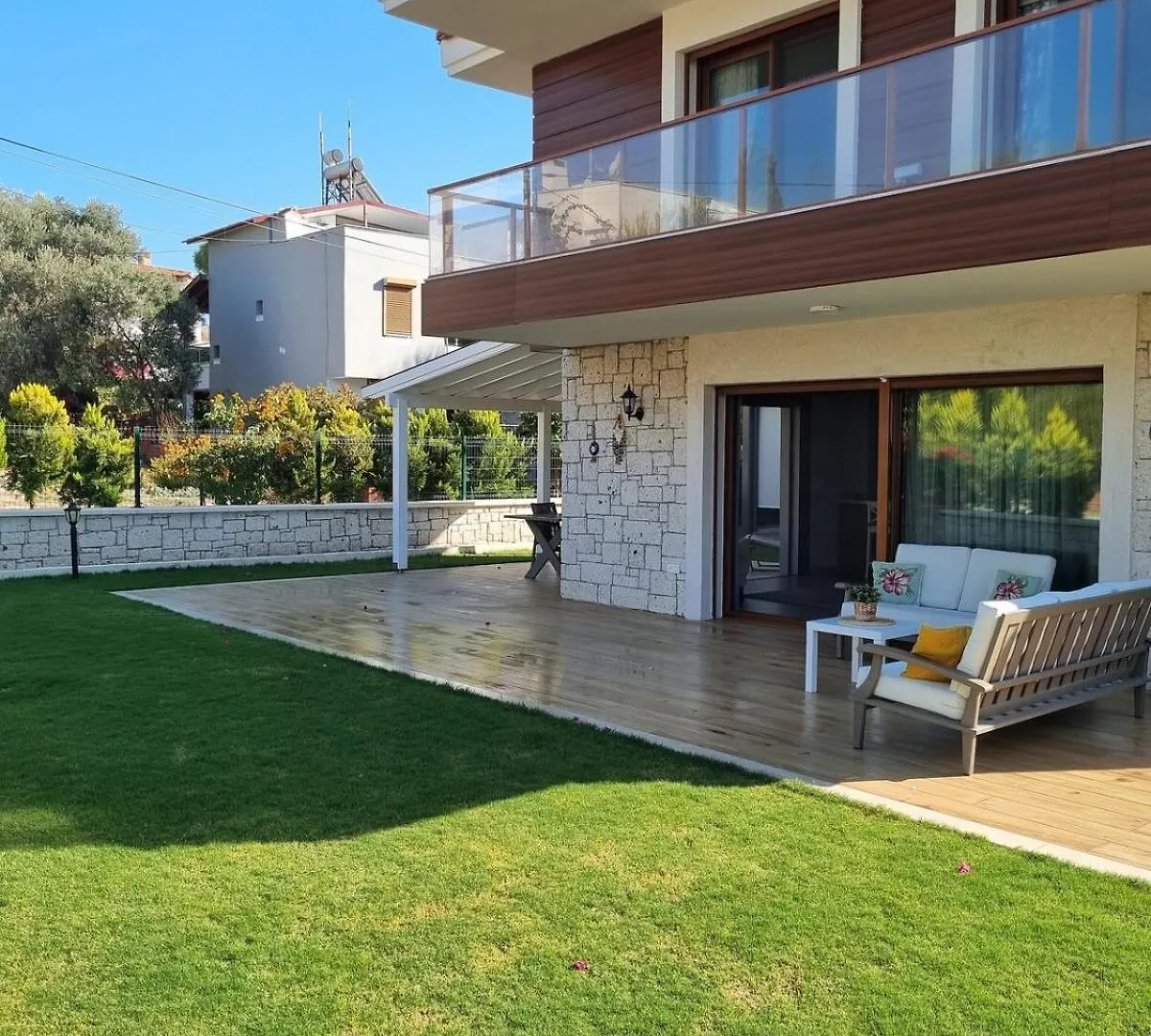 Detached Villa In Dalyan, Çeşme